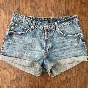 H&M Boyfriend Denim Shorts - SIZE 6